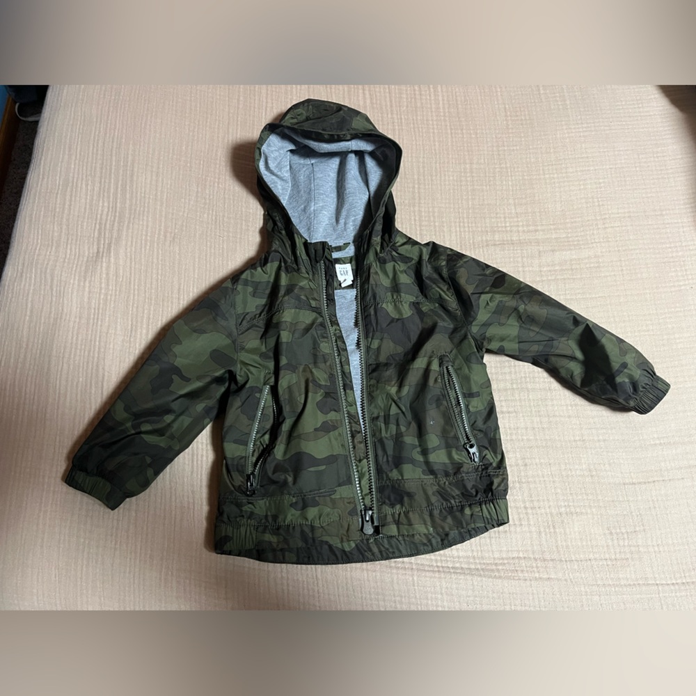 GAP Green Camouflage Kids Raincoat/Spring Jacket. Perfect for these rainy days!